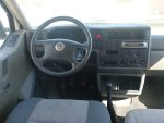 VW Transporter 2.5 TDI 6 lugares - Image 12